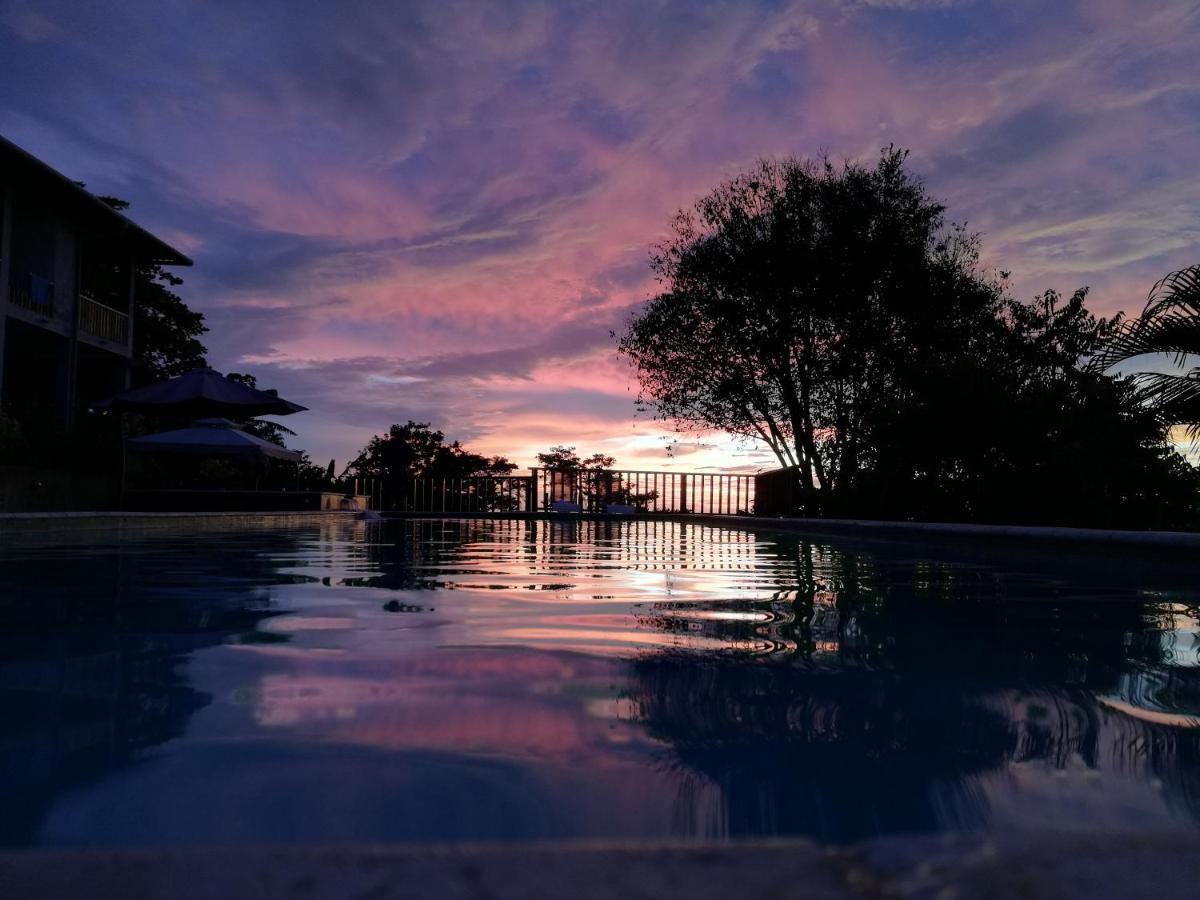 Punta Duarte Garden Inn Los Duarte Dış mekan fotoğraf